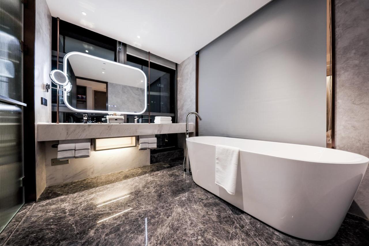 Urcove By Hyatt Shenzhen Luohu Hotel Exterior photo