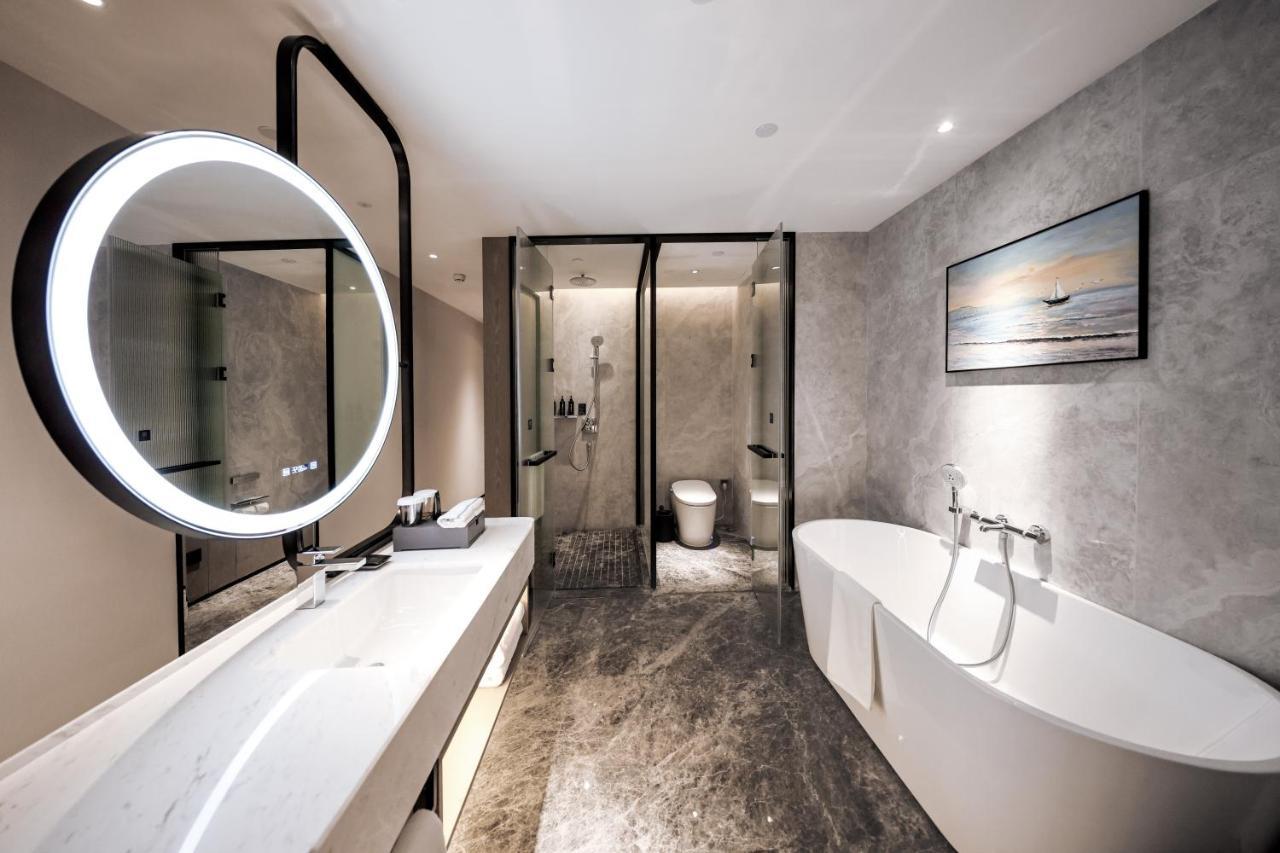 Urcove By Hyatt Shenzhen Luohu Hotel Exterior photo