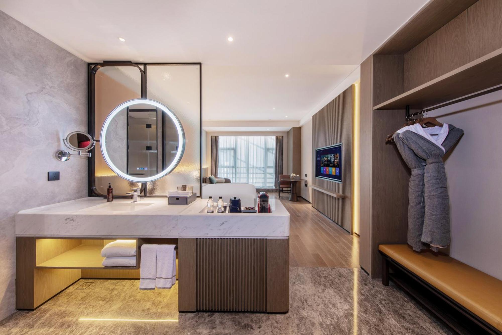 Urcove By Hyatt Shenzhen Luohu Hotel Exterior photo