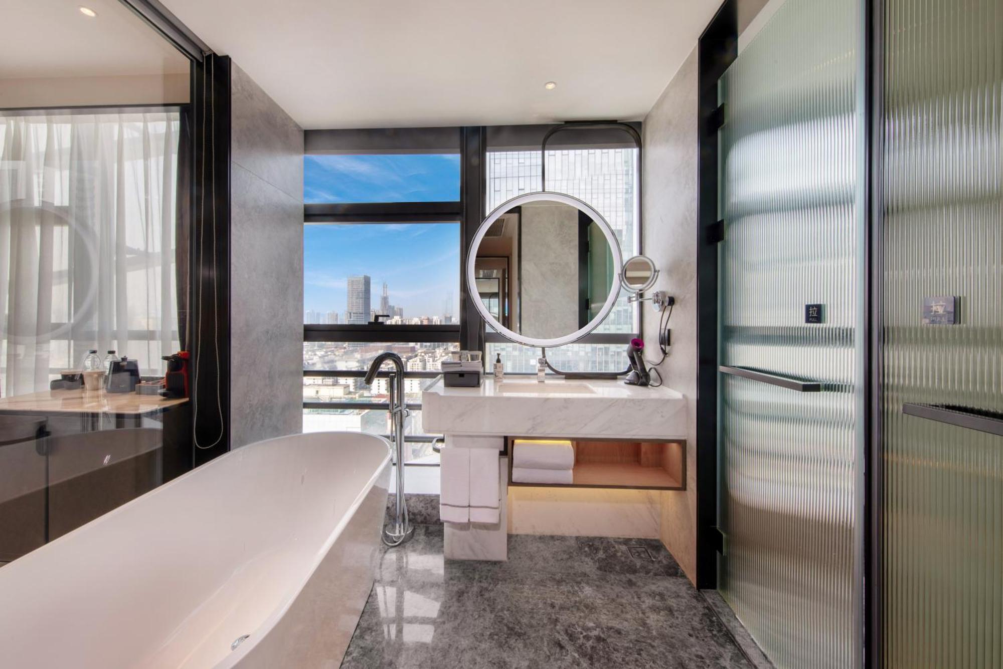 Urcove By Hyatt Shenzhen Luohu Hotel Exterior photo